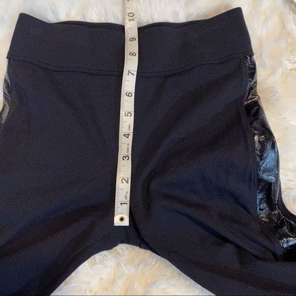 No Ka’ Oi Black Ecno Pants Tuxedo Stripe Leggings Tights Textured NWT Size XS/S - Picture 6 of 10